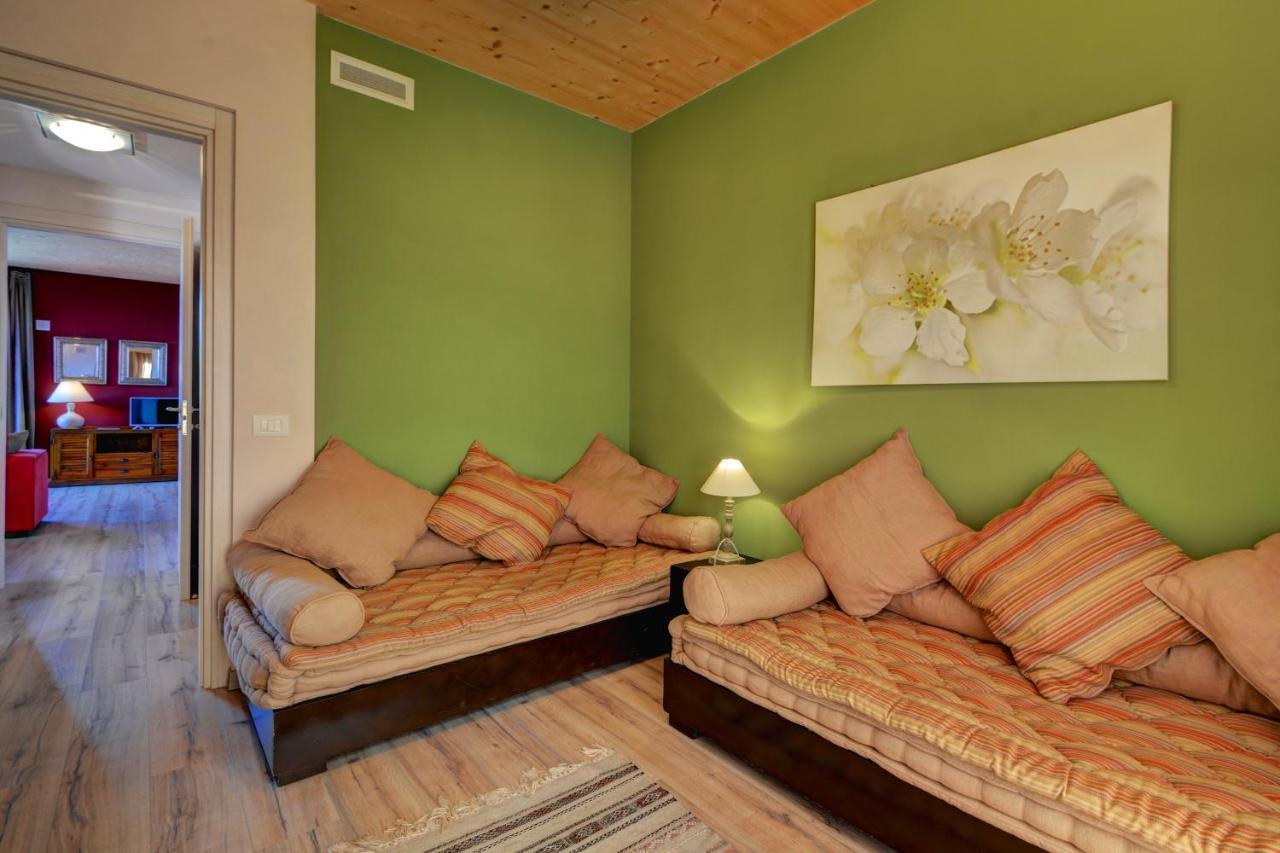 La Rosa Gialla Bio Apartments & Rooms Barolo Ngoại thất bức ảnh